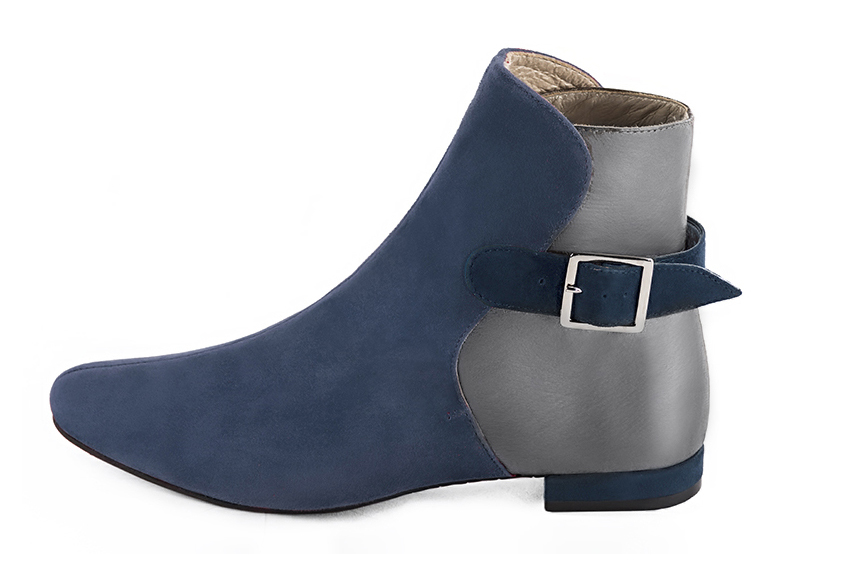 Denim blue and mouse grey women's ankle boots with buckles at the back. Round toe. Flat block heels. Profile view - Florence KOOIJMAN